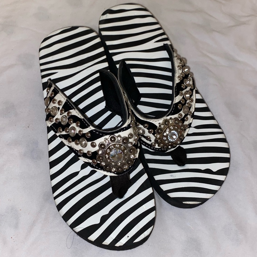 SOLD DO NOT BUY Montana West zebra platform sandals